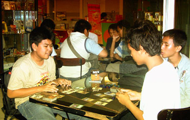 Nongkrong Ala Penggemar Game