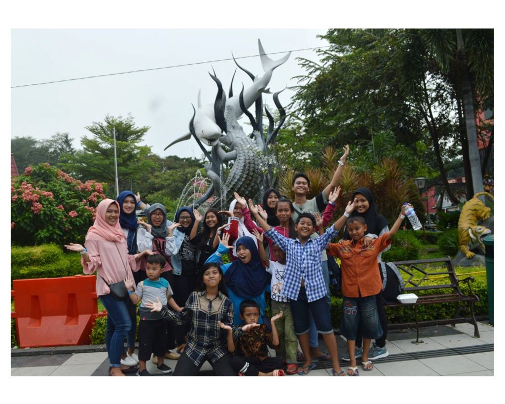 Respon Dunia Pendidikan Lewat Komunitas.